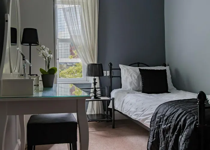 Scotia House - Beautifully Presented Guest house 4*