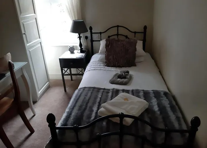 Scotia House - Beautifully Presented Guest house 4*