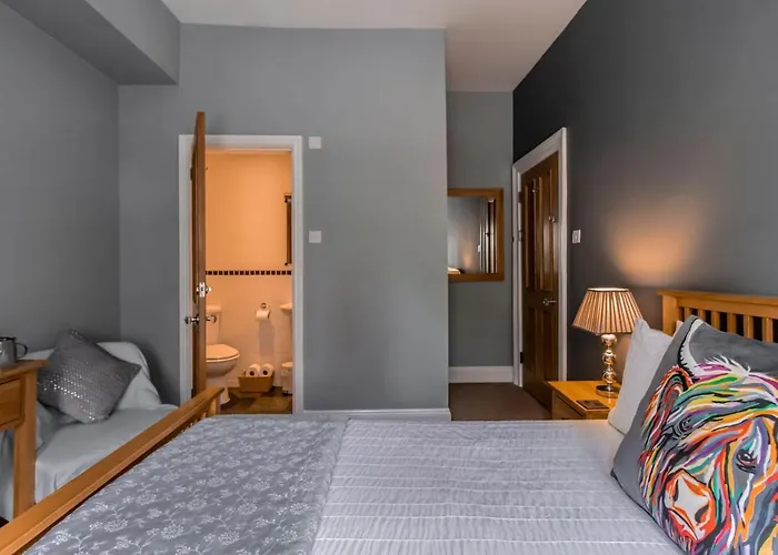 Scotia House - Beautifully Presented 4* Harrogate