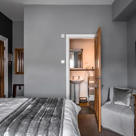 Scotia House - Beautifully Presented 哈罗盖特