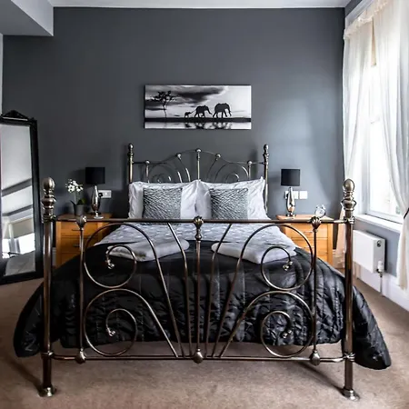 Scotia House - Beautifully Presented 招待所 哈罗盖特